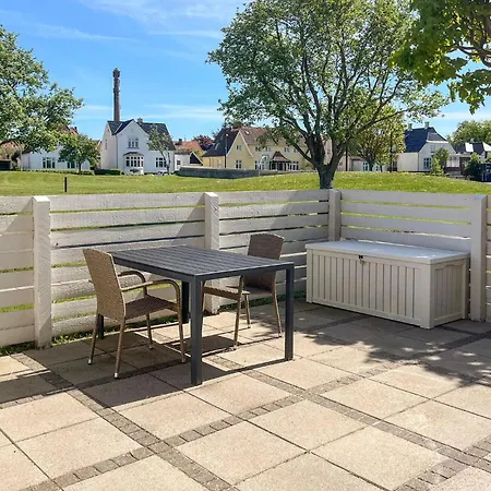 Apartment 2 Bedroom Awesome In